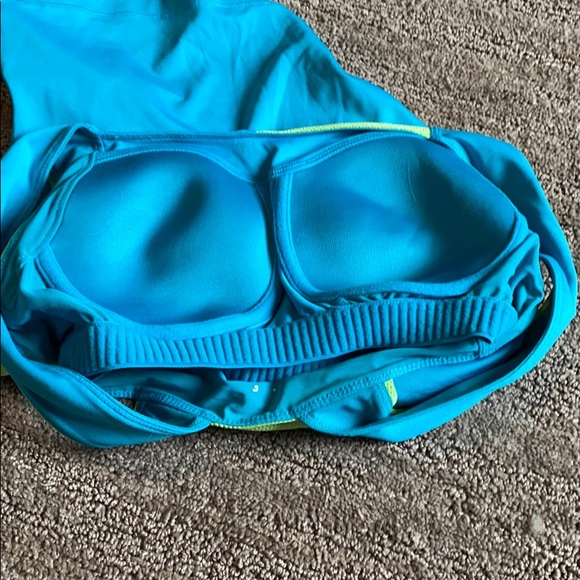 Workout tank - Picture 3 of 4